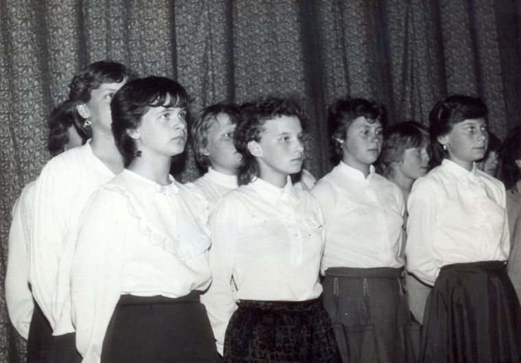 Występy młodzieży z Zamienia po uroczystej sesji Gminnej Rady Narodowej w Mińsku Mazowieckim - rok 1985 (?)
