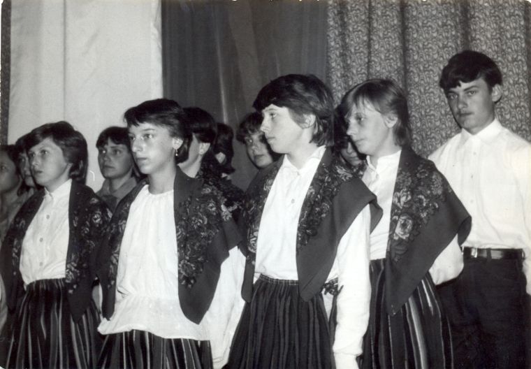 Występy młodzieży z Zamienia po uroczystej sesji Gminnej Rady Narodowej w Mińsku Mazowieckim - rok 1985 (?)